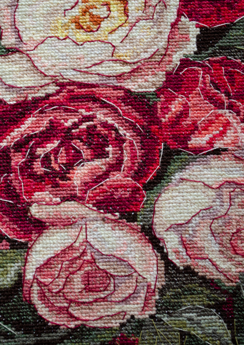 Set broderie in cruciulita, Petale de catifea, 18x28 cm [4]