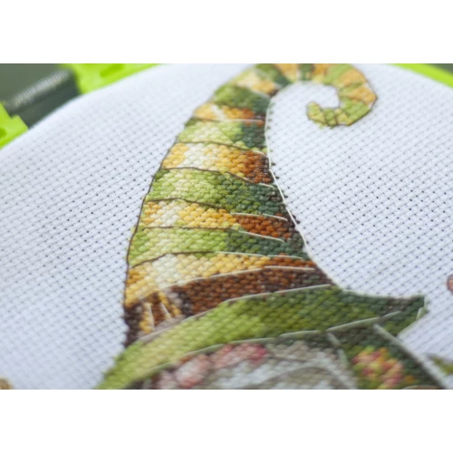 Set broderie in cruciulita, cu gherghef, Piticul florar, 15x15 cm [3]