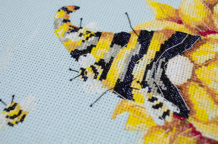Set broderie in cruciulita, Spiridusul albinelor, 30x22 cm [4]
