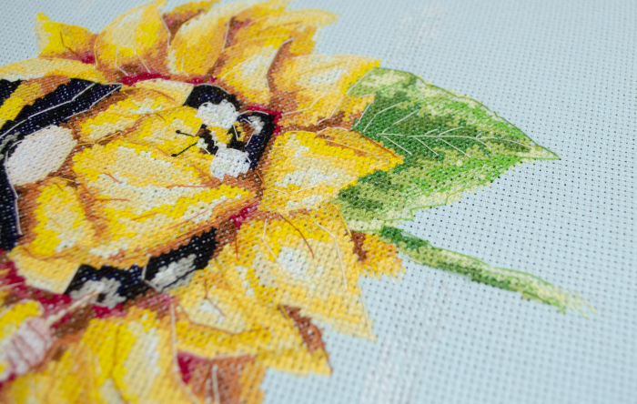Set broderie in cruciulita, Spiridusul albinelor, 30x22 cm [5]