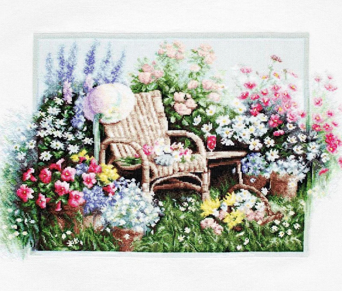 Set de brodat in cruciulita, Gradina infloritoare, 20x26.5 cm [1]
