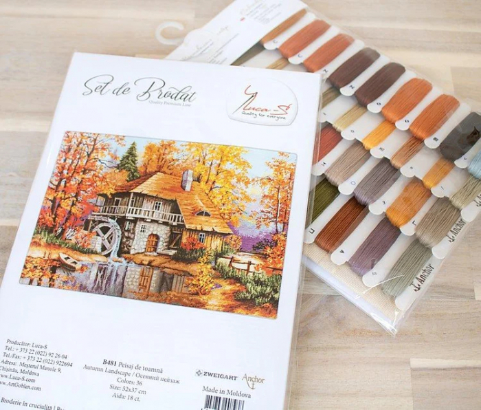 Set de brodat in cruciulita, Peisaj de toamna, 37x26 cm [2]