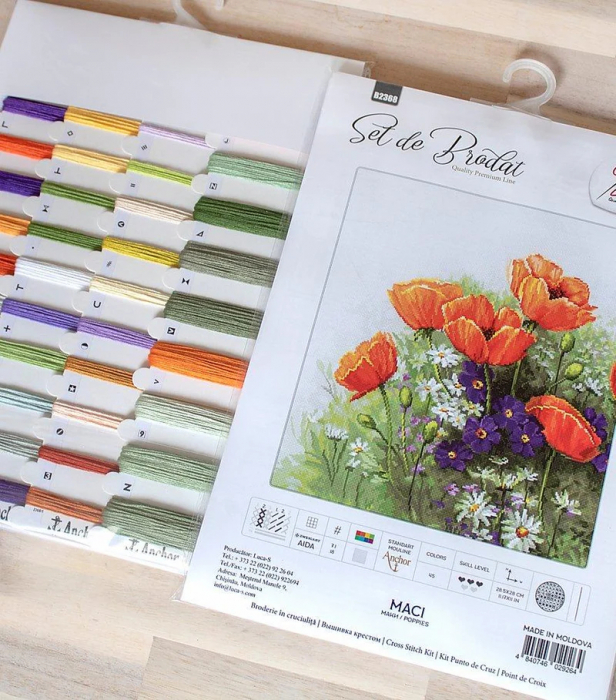 Set de brodat in cruciulita, Maci, 28.5x28 cm [2]