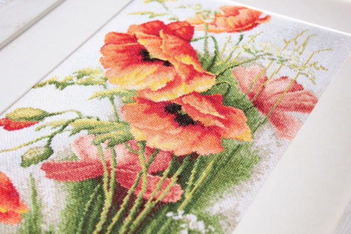 Set de brodat in cruciulita, Maci, 20x32,5 cm [9]
