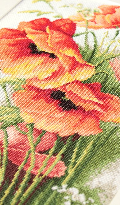 Set de brodat in cruciulita, Maci, 20x32,5 cm [8]