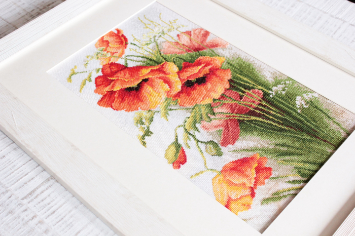 Set de brodat in cruciulita, Maci, 20x32,5 cm [2]
