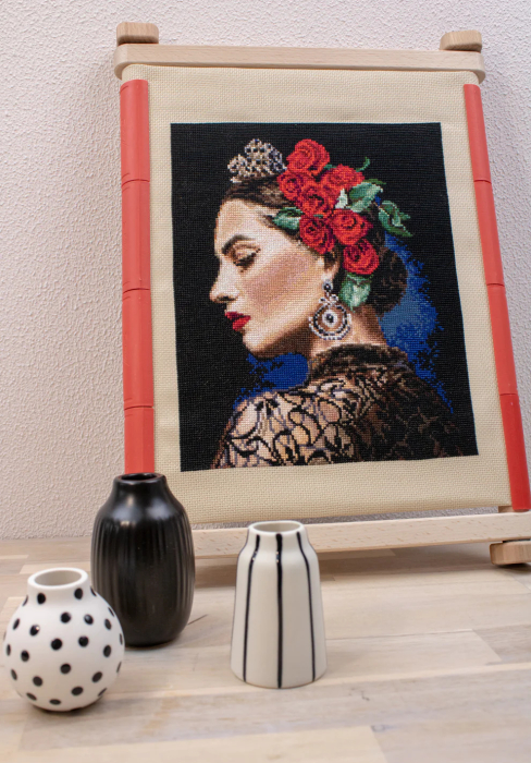 Set de brodat in cruciulita, Muza, 25x20 cm [4]