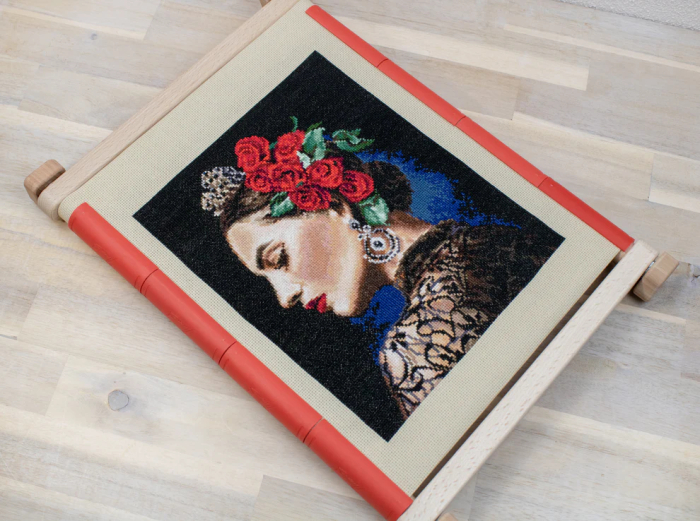 Set de brodat in cruciulita, Muza, 25x20 cm [3]