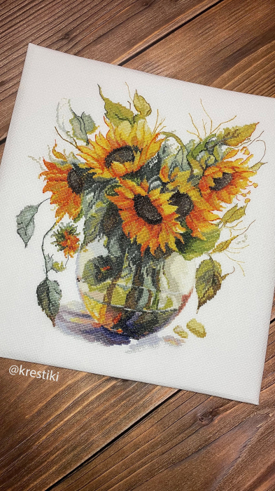Set de brodat in cruciulita, Vaza cu floarea soarelui, 24 x 27 cm [4]