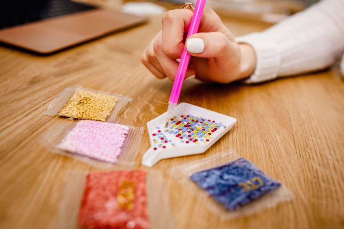 Set goblen cu diamante, cu sasiu, Banksy - Ploaie colorata, 40x60 cm [3]