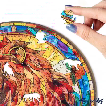 Puzzle 2D, din lemn, Vitraliu cu leu, 200 piese [3]