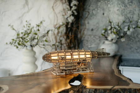 Puzzle 3D, din lemn, electric, Zepelin luminos, 487 piese [6]