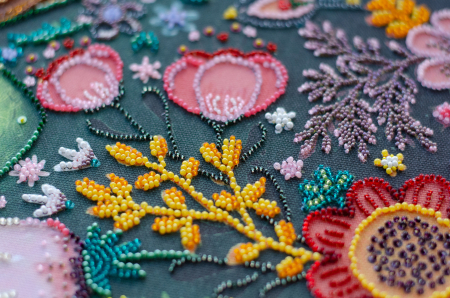 Set broderie cu margele cusute, Primavara indragostita, 30x45 cm [2]