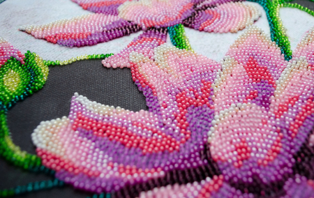 Set broderie cu margele cusute, Flori de lotus, 32x32 cm [1]