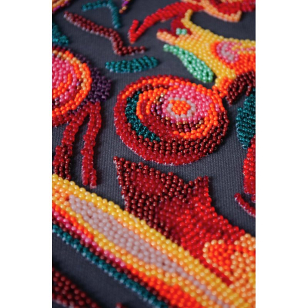 Set broderie cu margele cusute, Esenta feminitatii, 25 x 29 cm [3]