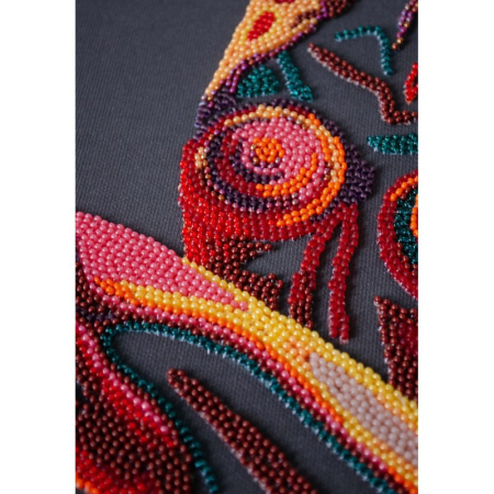 Set broderie cu margele cusute, Esenta feminitatii, 25 x 29 cm [4]