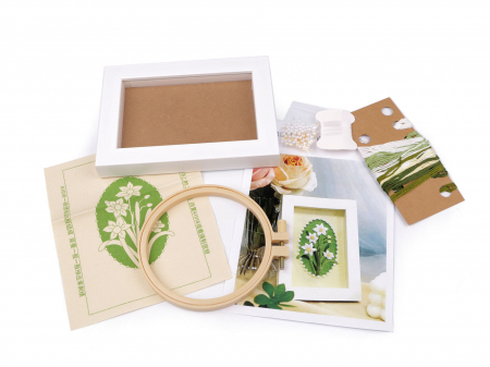 Set creativ broderie cu rama si gherghef, Narcise, 13x 18 cm [1]