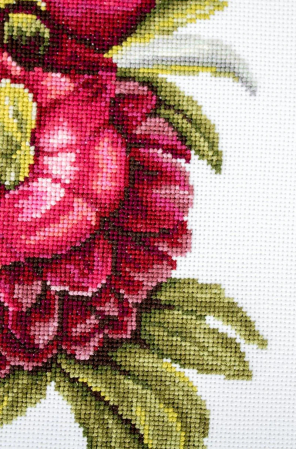 Set de brodat in cruciulita, Buchet de bujori, 20x26.5 cm [9]
