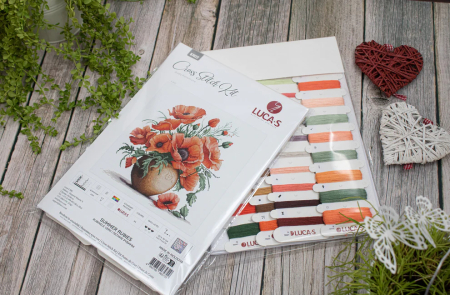 Set de brodat in cruciulita, Rubinele verii, 30x30 cm [2]