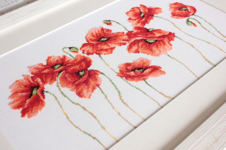 Set de brodat in cruciulita, Maci, 40x23,5 cm [3]