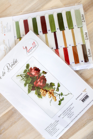 Set de brodat in cruciulita, Trandafiri si struguri, 24x25 cm [3]