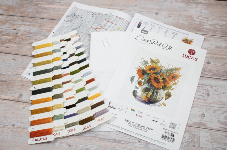 Set de brodat in cruciulita, Vaza cu floarea soarelui, 24 x 27 cm [5]