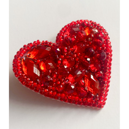 Broderii cu margele - Set decoratie cu margele (brosa), Inimioara, 9 culori, 5.3x4.7 cm