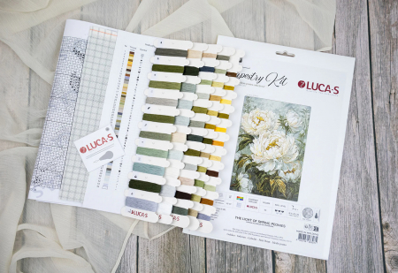 Set goblen de cusut, cu diagrama, Lumina bujorilor de primavara, 18 x 25 cm [2]