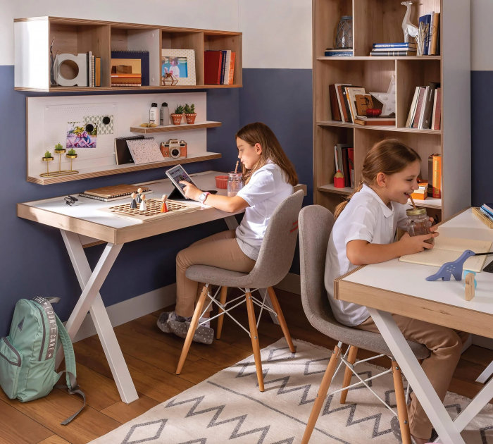 Masa moderna de studii pentru adolescenti, Colectia Modera [7]