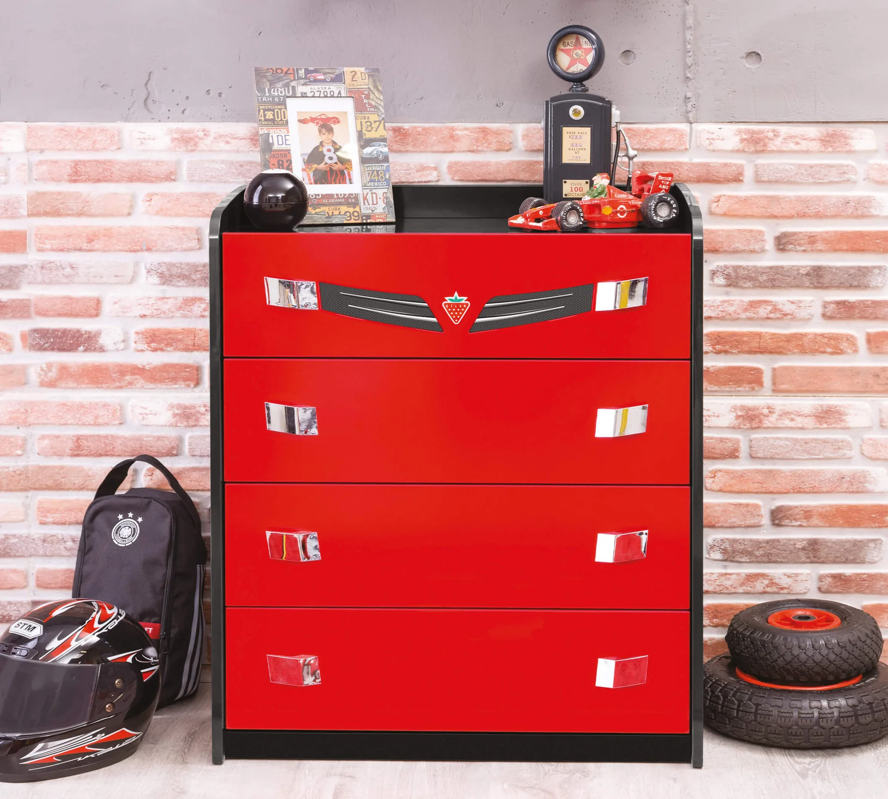 Comoda cu 4 sertare, pentru camera baieti Colectia Champion Racer [3]