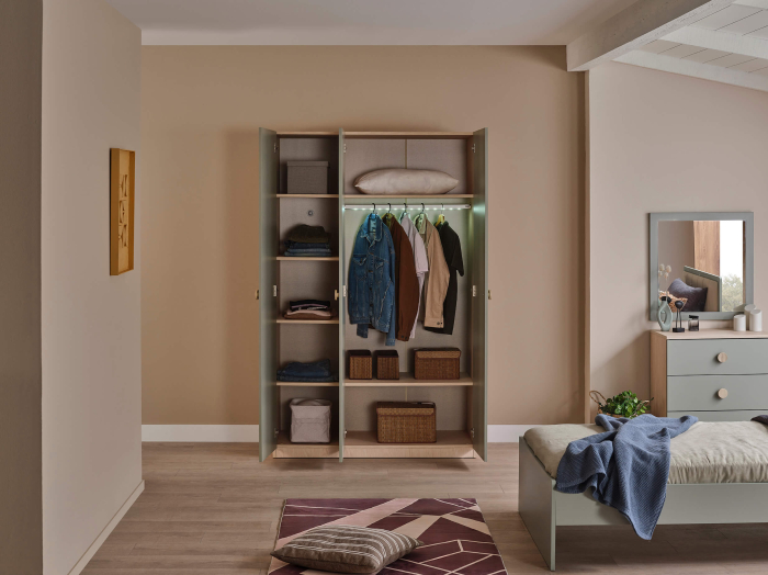 Dulap 3 usi, mobilier modern pentru camera copii, 124x54x198 cm, Colectia Mono [4]