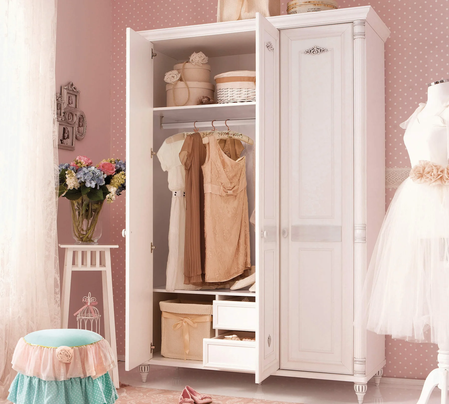 Dulap cu 3 usi, pentru copii si tineret Romantic White, 140x58x203 cm [2]