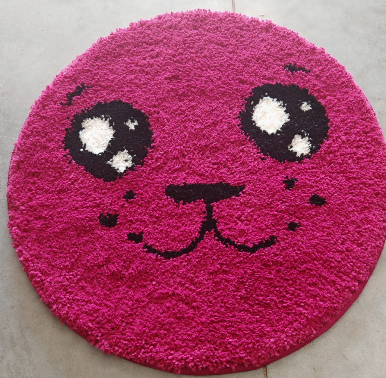 Covor Fantasy Foca, Roz, 67x67 cm, Rotund, 2550 gr/mp [2]