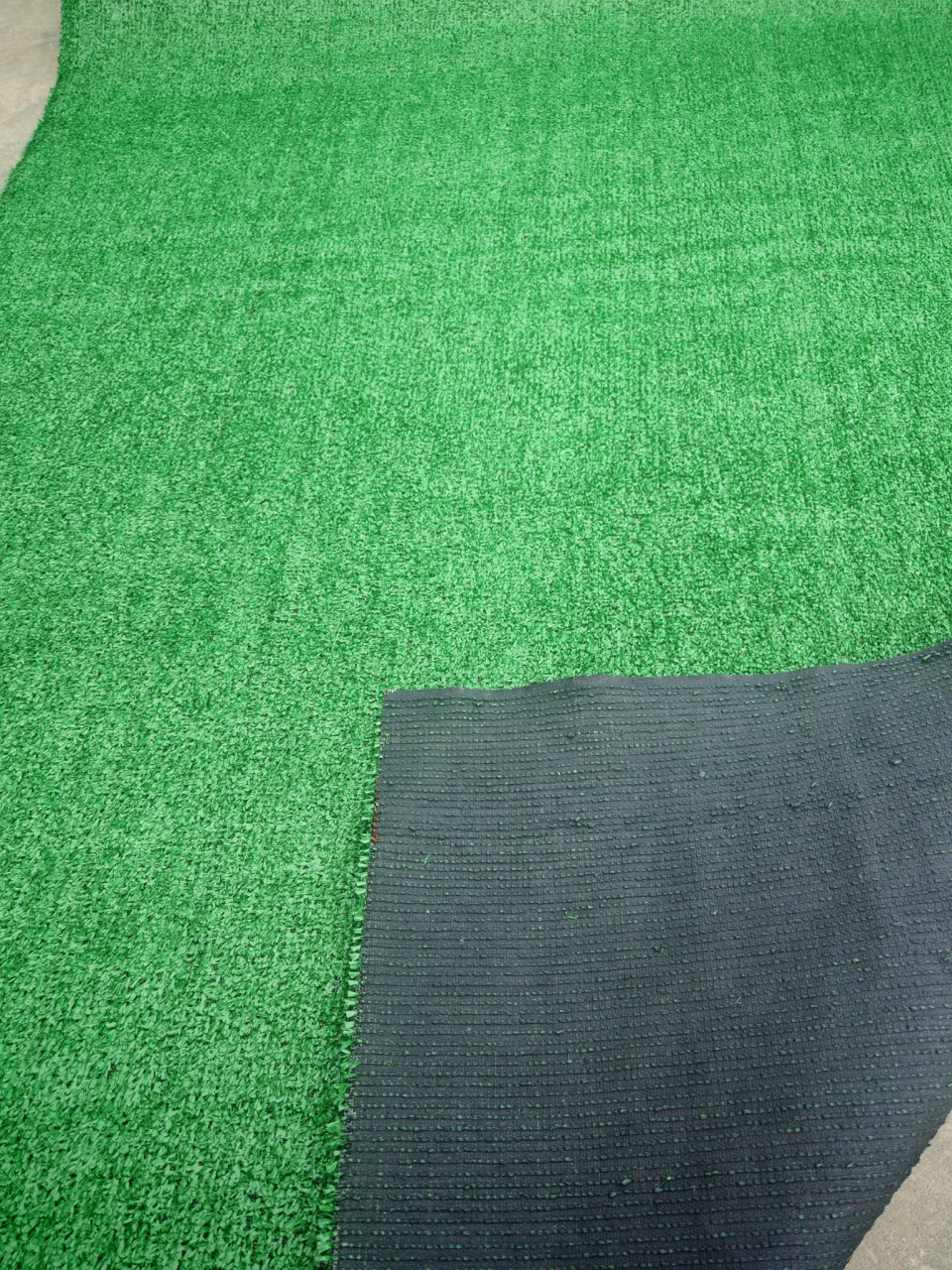 Covor Gazon Iarba Artificiala LINDA, Verde, 10 mm, Latime 1 m [4]