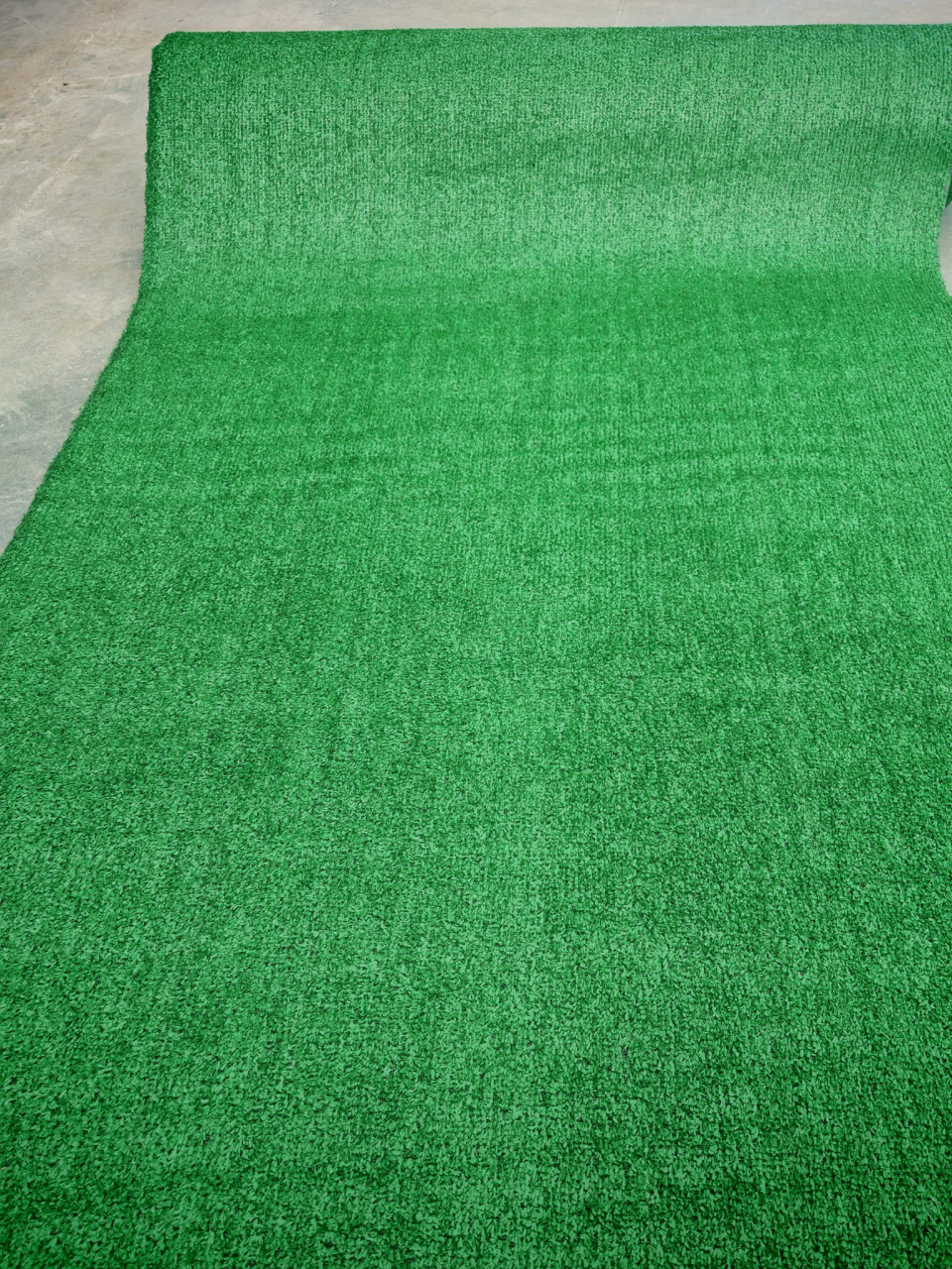 Covor Gazon Iarba Artificiala LINDA, Verde, 10 mm, Latime 4 m [2]