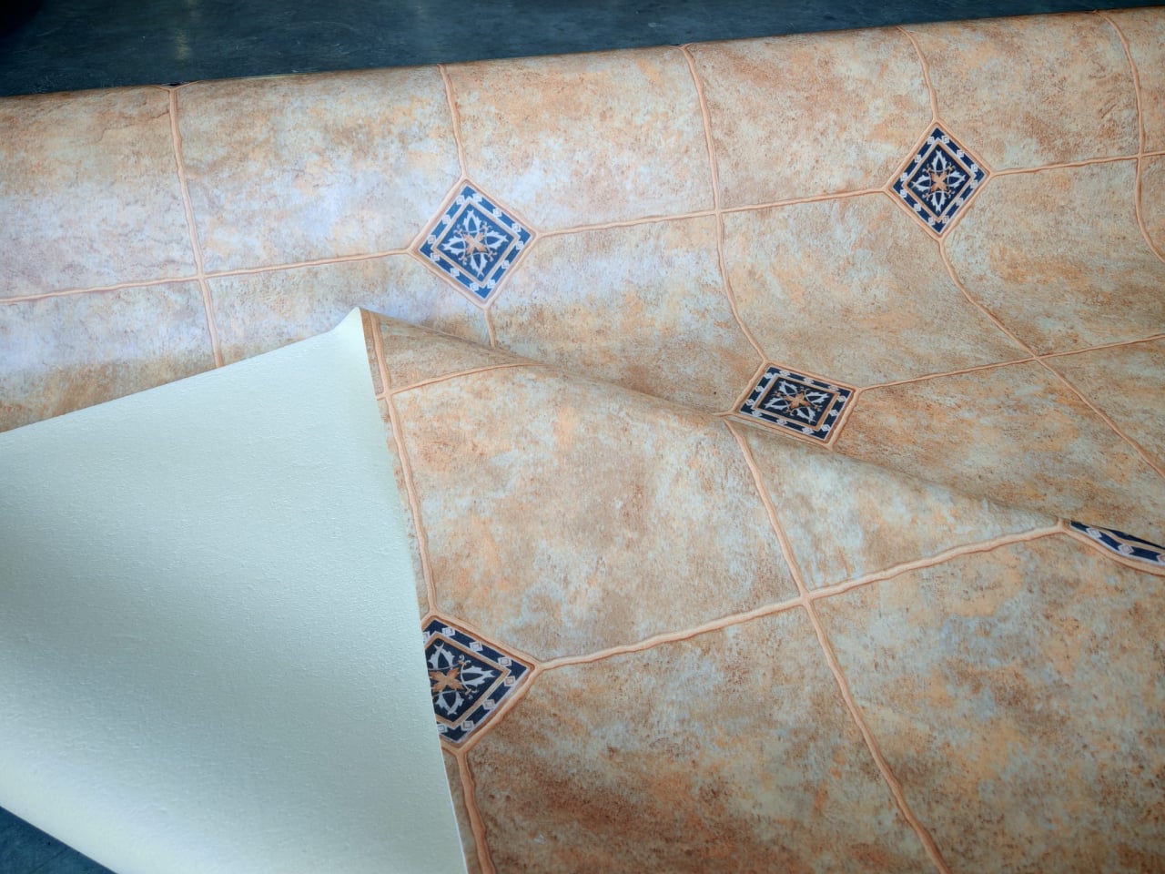 Linoleum Model Kelso 7099, Latime 200 cm, Bej / Maro [3]