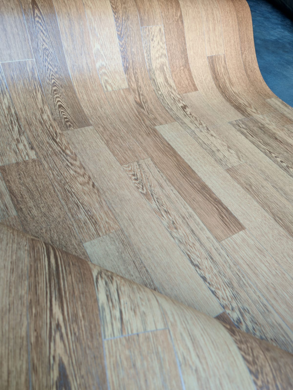 Linoleum PVC, Plank 056-4 Confort, Maro, Latime 2.5 m, Suport Pâslă [5]