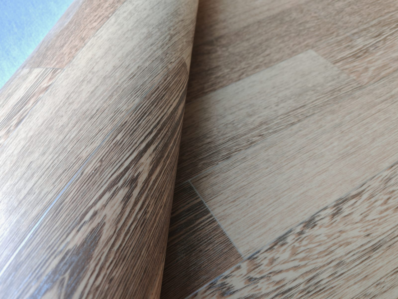 Linoleum PVC, Plank 056-4 Confort, Maro, Latime 2.5 m, Suport Pâslă [7]