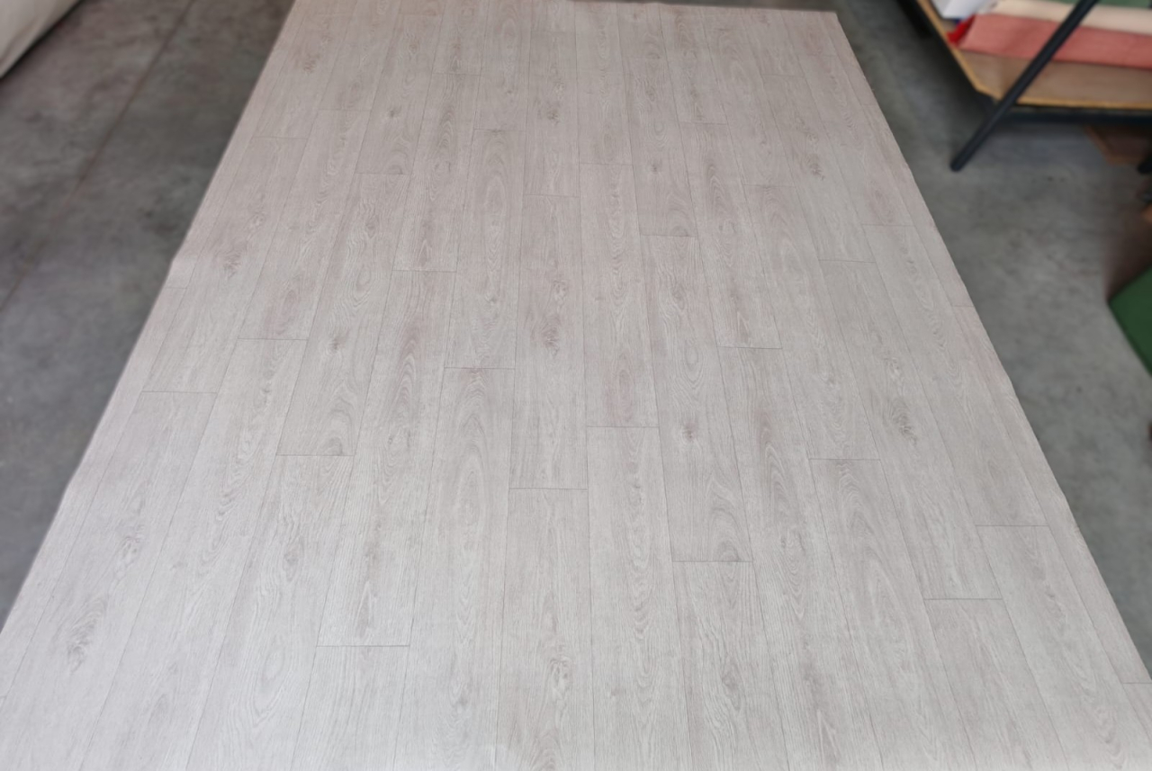 Linoleum PVC, Plank 082-20 Confort, Latime 2.5 m, Imitatie Parchet, Suport Pâslă [3]