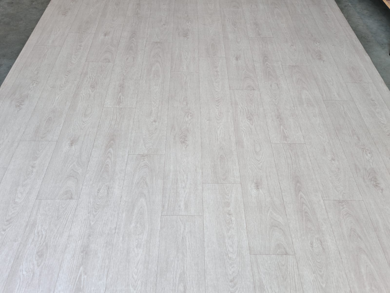 Linoleum PVC, Plank 082-20 Confort, Latime 2 m, Imitatie Parchet, Suport Pâslă [2]