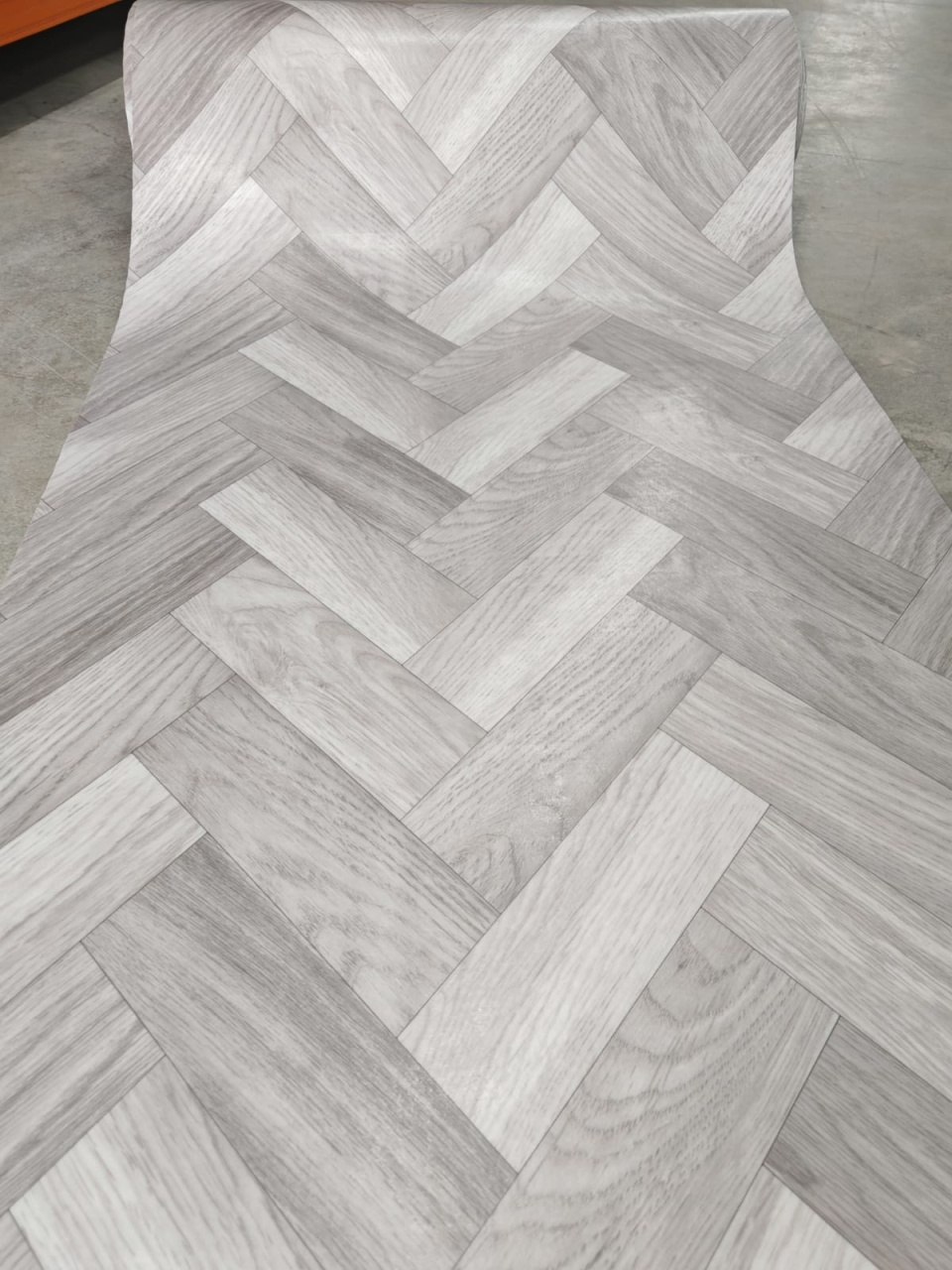 Linoleum PVC, Tree 095-4 Latime 2 m, Suport Pâslă [3]
