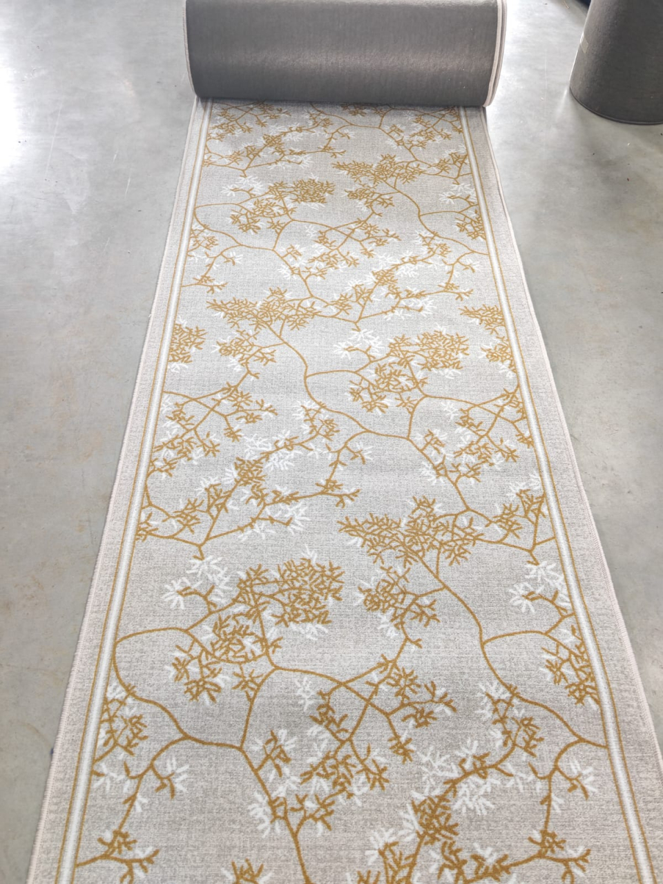 Traversa Model Zara 00844, Gri, Suport Pasla, Latime 150 cm, 820 gr/mp [2]