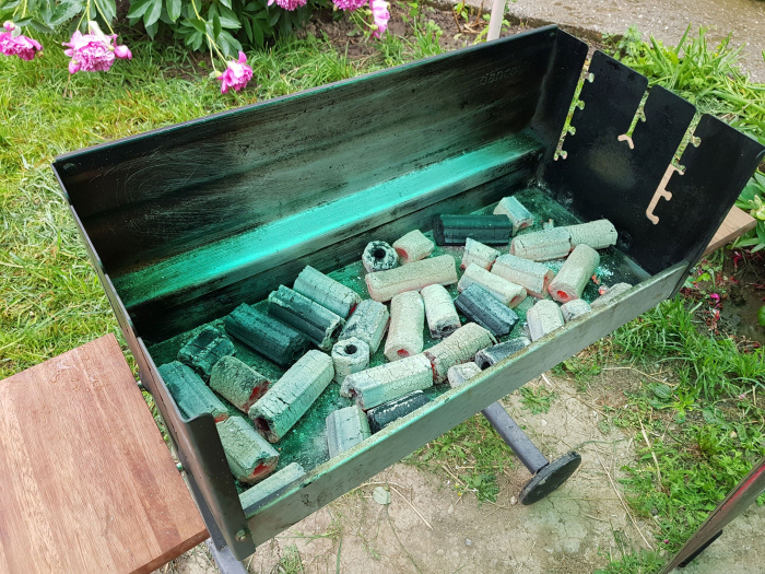 Carbune de gratar 10 kg brichete din rumegus Bioten [8]