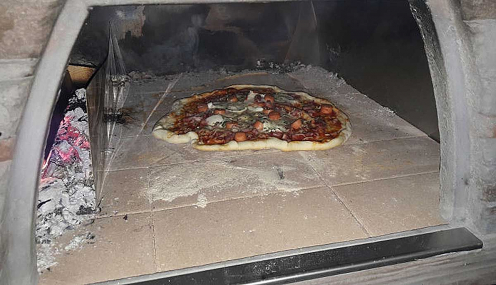 Cuptor traditional pentru pizza pe lemne Maximus negru [16]