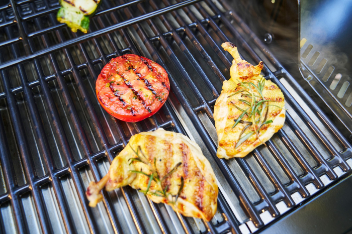 Gratar pe gaz Char-Broil Essential 3 G cu 3 arzatoare, grile din fonta, TRU-Infrared 140234 [16]