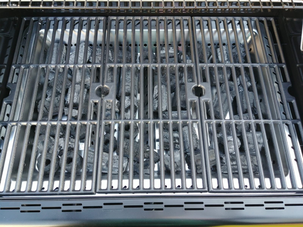 Gratar pe gaz si carbuni hibrid Char-Broil Gas2Coal 2.0 330 cu 3 arzatoare 140925 [11]