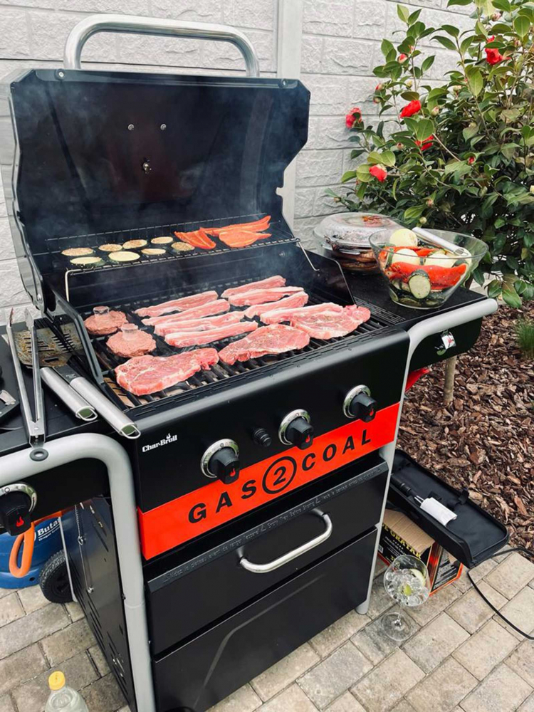 Gratar pe gaz si carbuni hibrid Char-Broil Gas2Coal 2.0 330 cu 3 arzatoare 140925 [14]