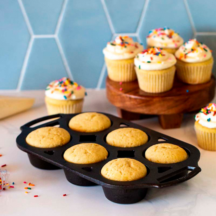 Tava din fonta cu 6 cupe pentru briose Lodge 32 x 18 cm L-BW6MFN [5]