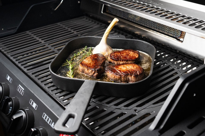 Tigaie mare din fonta cu capac tip tocator din bambus Enders 8773 [5]