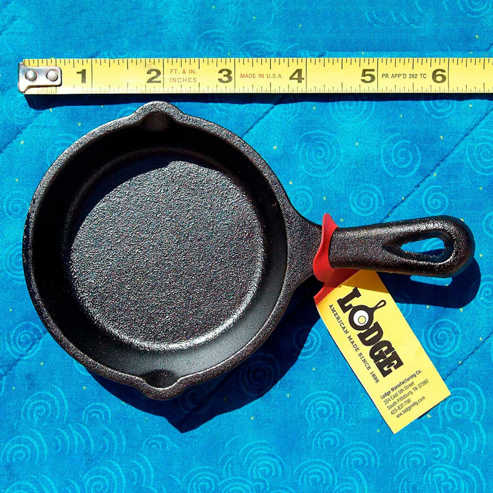 Tigaie mini rotunda din fonta cu maner Lodge 9 cm L-MS3 [5]